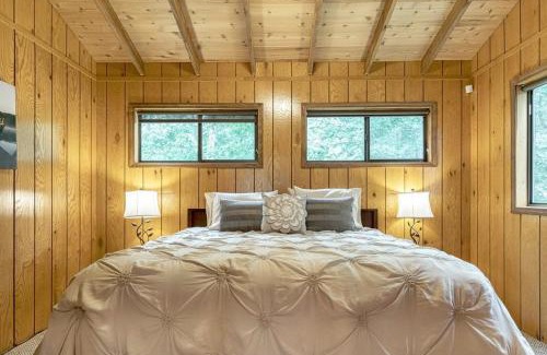 Innsbrook Ski Chalet | Edgewater Escape With Hot Tub