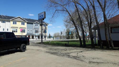 Sylvan Lake Hotel | Edgewater Inn