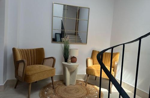 Old Town Apartment | Edificio El Navegante Cuenca Centro by Renthas