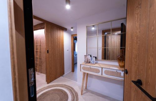 Old Town Apartment | Edificio El Navegante Cuenca Centro by Renthas