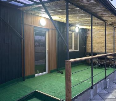 Livezeni Apartment | Edina Tini-House