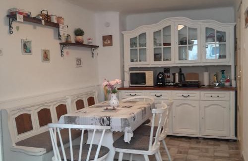 Mosonmagyarovar Apartment | Edina Vintage Vendégház
