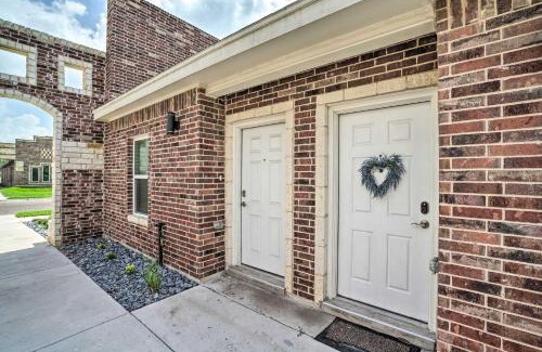 Edinburg Apartment | Edinburg Apartment Close to Dtwn Shopping!
