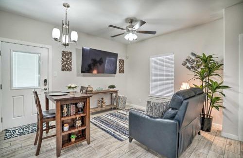 Edinburg Apartment | Edinburg Apartment Close to Dtwn Shopping!