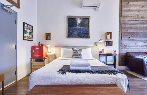 Stratford Hotel | Edison's Inn