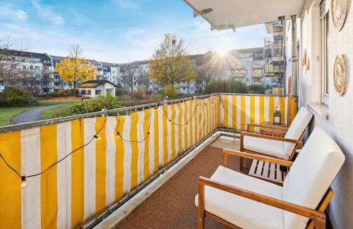 Schloßchemnitz Apartment | EDLER WOHNRAUM Luxuriöses Apartment mit Balkon, Boxspringbett, Kaffeevollautomat, Lift & Parkplatz