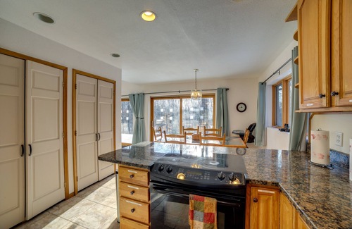 Edmore House | Edmore Escape: Cozy Cabin Retreat w/Fireplace!