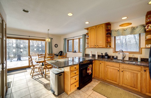 Edmore House | Edmore Escape: Cozy Cabin Retreat w/Fireplace!