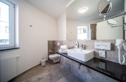 Bettenhausen Bed & Breakfast | EE Hotel