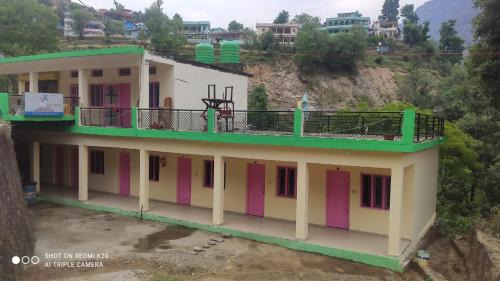 Narainkoti Hotel | Eevanto phata