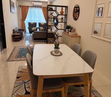 Durian Sebatang House | EEYANA HOMESTAY LAGENDA, TELUK INTAN