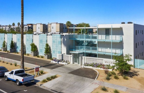 Roosevelt Condo | Efficient Design Concept - walk Roosevelt Row.