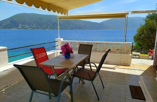 Matsoukata House | Efi's Cottage by the sea