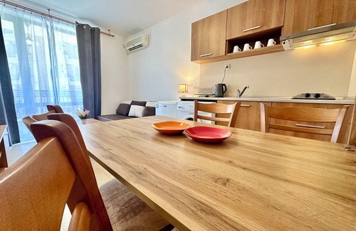 Chaika Apartment | Efir 2 - Menada Apartments