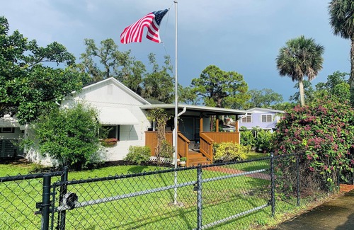 Tropic House | EGAD! 2/2 home w/fenced in yard and RV/Boat parking in historic Eau Gallie!