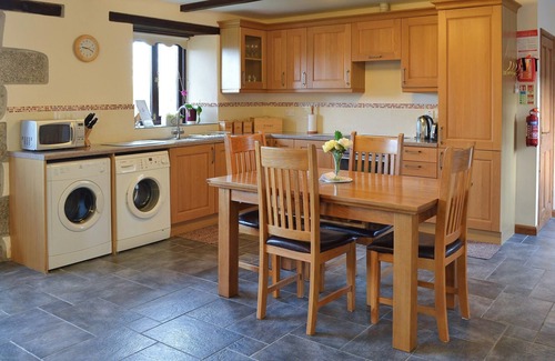 Helston Cottage | Eglos Derry Farm Cottage - E4597