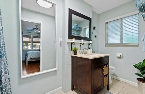 Central Oakland Park House | Egrets Den - Cozy studio with centrally located in charming Oakland Park
