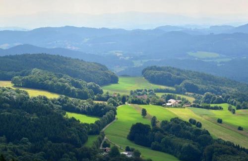 Zenting House | Ehemaliges Bauernhaus mit Liegewiese