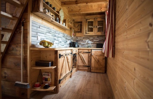 Mesteri Ski Chalet | EHM Treehouse Chalet near Thermal Spa & Nature