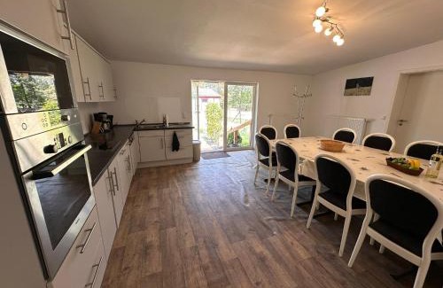 Warnow House | Eickhof Ferienzimmer No1 mit Parkplatz - Ferienhof Günter -