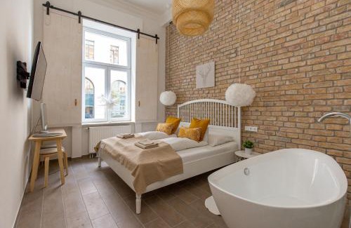 Belvaros - Lipotvaros Apartment | Eiffel Apartment