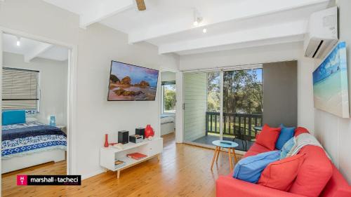 Wallaga Lake House | Eight On The Lake 8 Fairhaven Point Way Lakefront