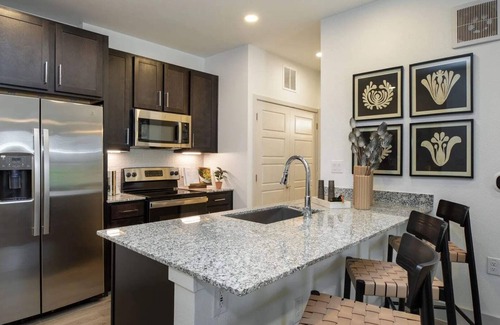 Austin Apartment | EightyOne10 1BD 4 - One Bedroom Apartment, Sleeps 2