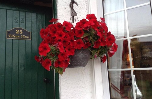 Lamlash House | Eilean View, Sea Views, Holiday Home sleeps 6