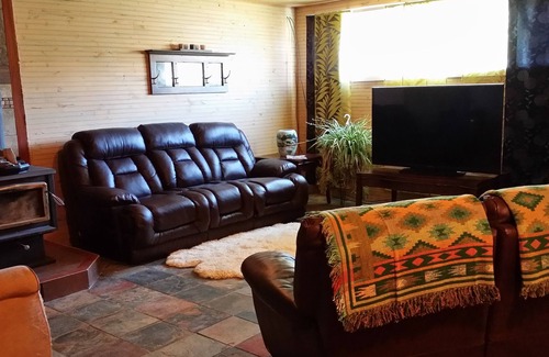 Hay River House | Eileen's Bed & Breakfast