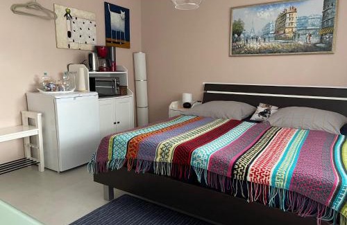Notzingen Apartment | Ein Gästezimmer mit Terrasse in ruhiger Lage
