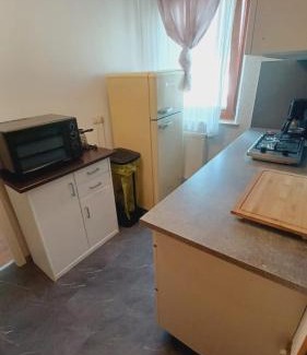 Hummeltal Apartment | Einfache 2 Zimmer Wohnung mit Parkplatz nur 8 Min nach Bayreuth