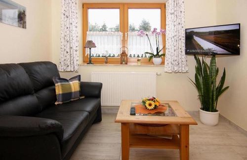 Luetow Apartment | Einladende Ferienwohnung am Achterwasser in Lütow