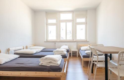 Kaßberg Apartment | Einzelbetten, Waschmaschine, ideal für Gruppen