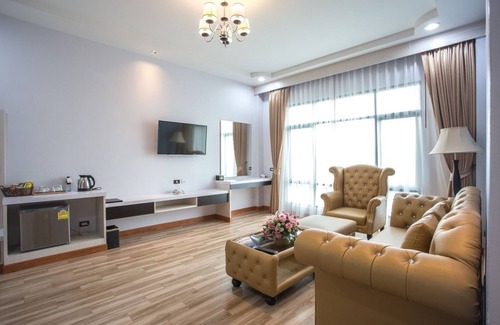 Prakhon Chai Hotel | Eireann Boutique Hotel