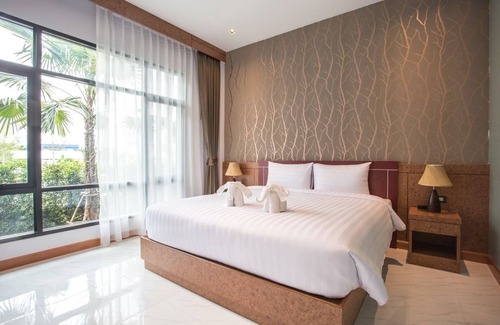 Prakhon Chai Hotel | Eireann Boutique Hotel