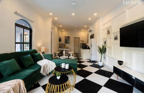 Chondhi Villa | EKOSTAY Luxe - Casa Roma