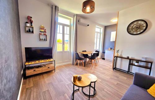 Angouleme Apartment | Elégant T2 au calme avec terrasse et climatisation