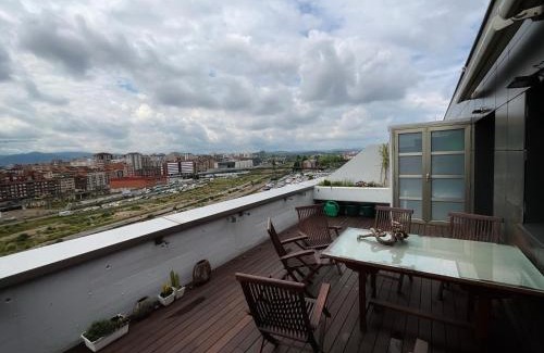Distrito Oeste Apartment | EL ÁTICO DE LA PLAYA Parking gratis