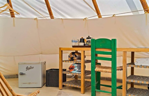 Dripping Springs House | El Arbol | King Tipi w/Fire Pit + Pool Access