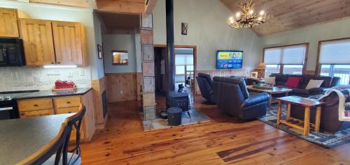 West Jefferson House | El Cabitan