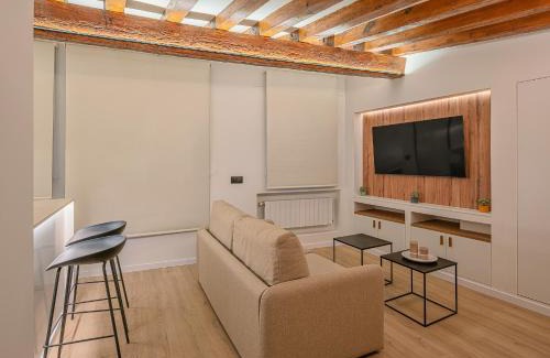 Old Town Apartment | El Clavel de la Plaza