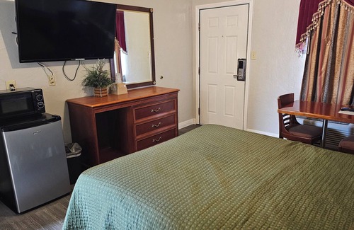 Pittsburg Hotel | El Dorado Motel