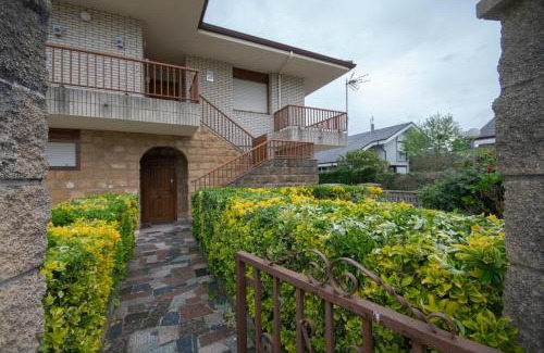 Santiuste House | El Espino Albar - Self Check-in