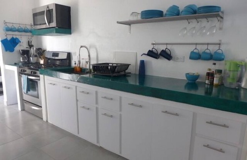 Borinquen House | El Faro Surf House! Less Than 2 mi From Airport And Surf