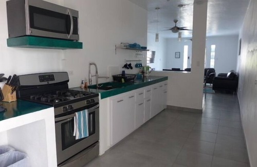 Borinquen House | El Faro Surf House! Less Than 2 mi From Airport And Surf