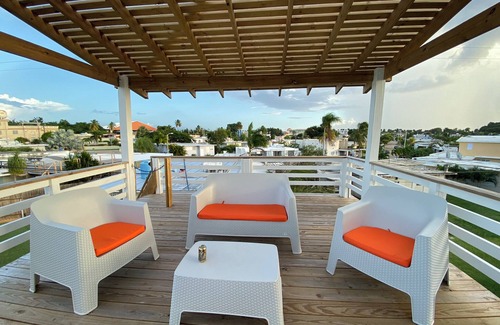 Borinquen House | El Faro Surf House! Less Than 2 mi From Airport And Surf