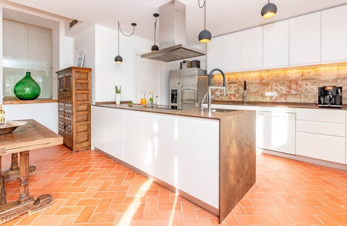 Can Ginebre Apartment | El Gallinero - Spacious apartment in Masia