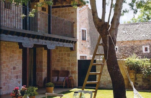 Canicosa Cottage | El Hogar del Fresno Premium, 4 star Rural House, Cañicosa, 5km from Pedraza