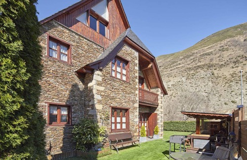 Escunhau House | El Jardi Secret by FeelFree Rentals