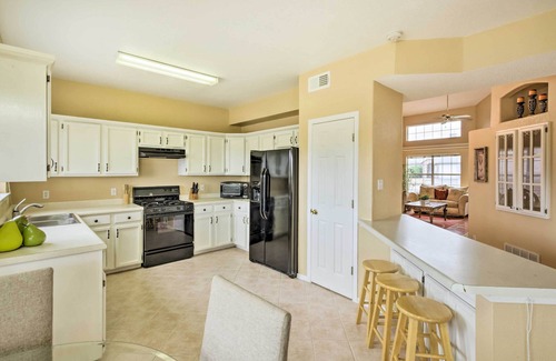 El Paso House | El Paso Retreat w/Pool: 11 Mi to Downtown!